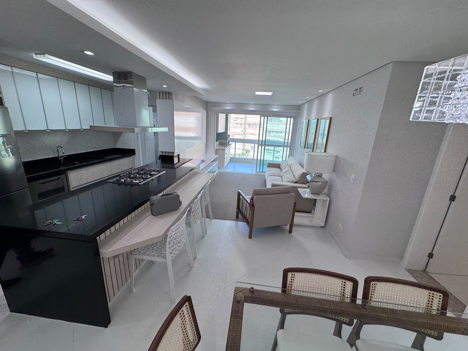 Casa Kamada 2: Seu Refúgio Exclusivo no Litoral