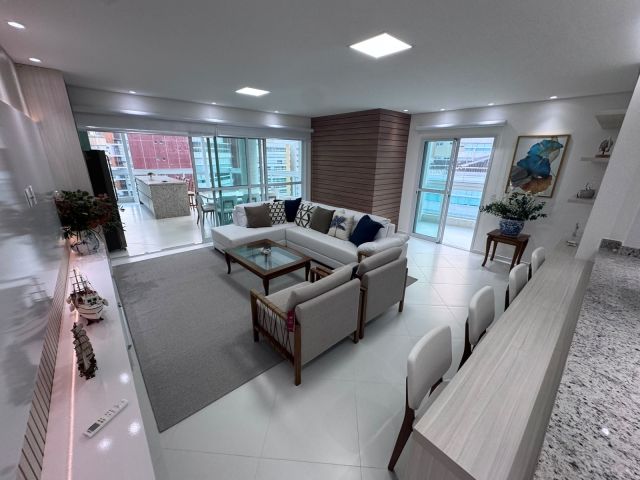 Kamada Torre II: Luxo e Natureza em Harmonia Perfeita